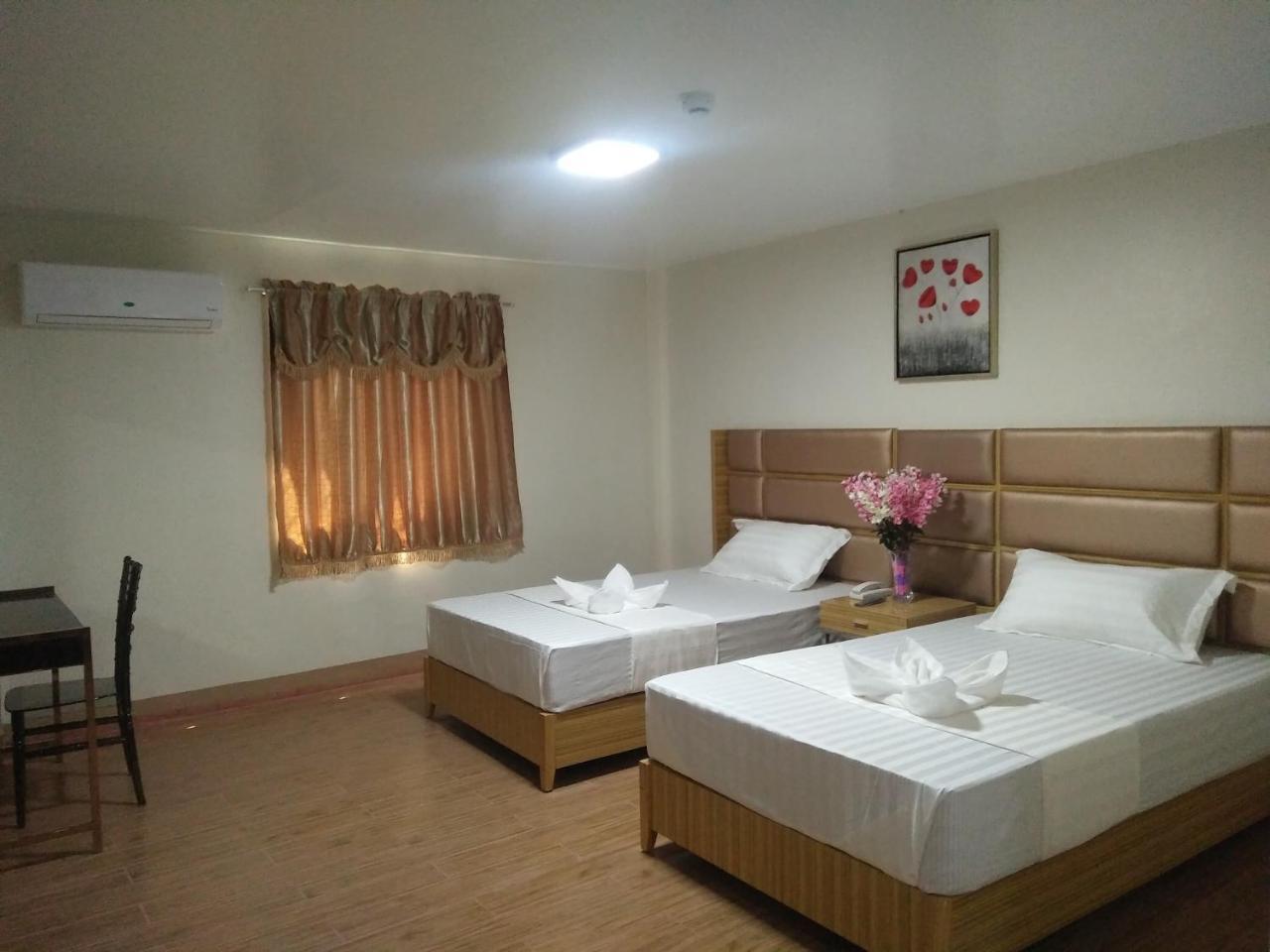 Meaco Royal Hotel - Batangas City Экстерьер фото