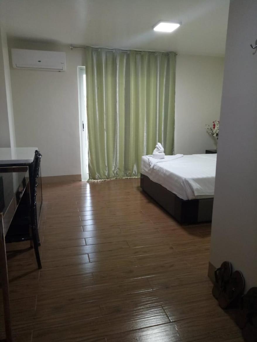 Meaco Royal Hotel - Batangas City Экстерьер фото