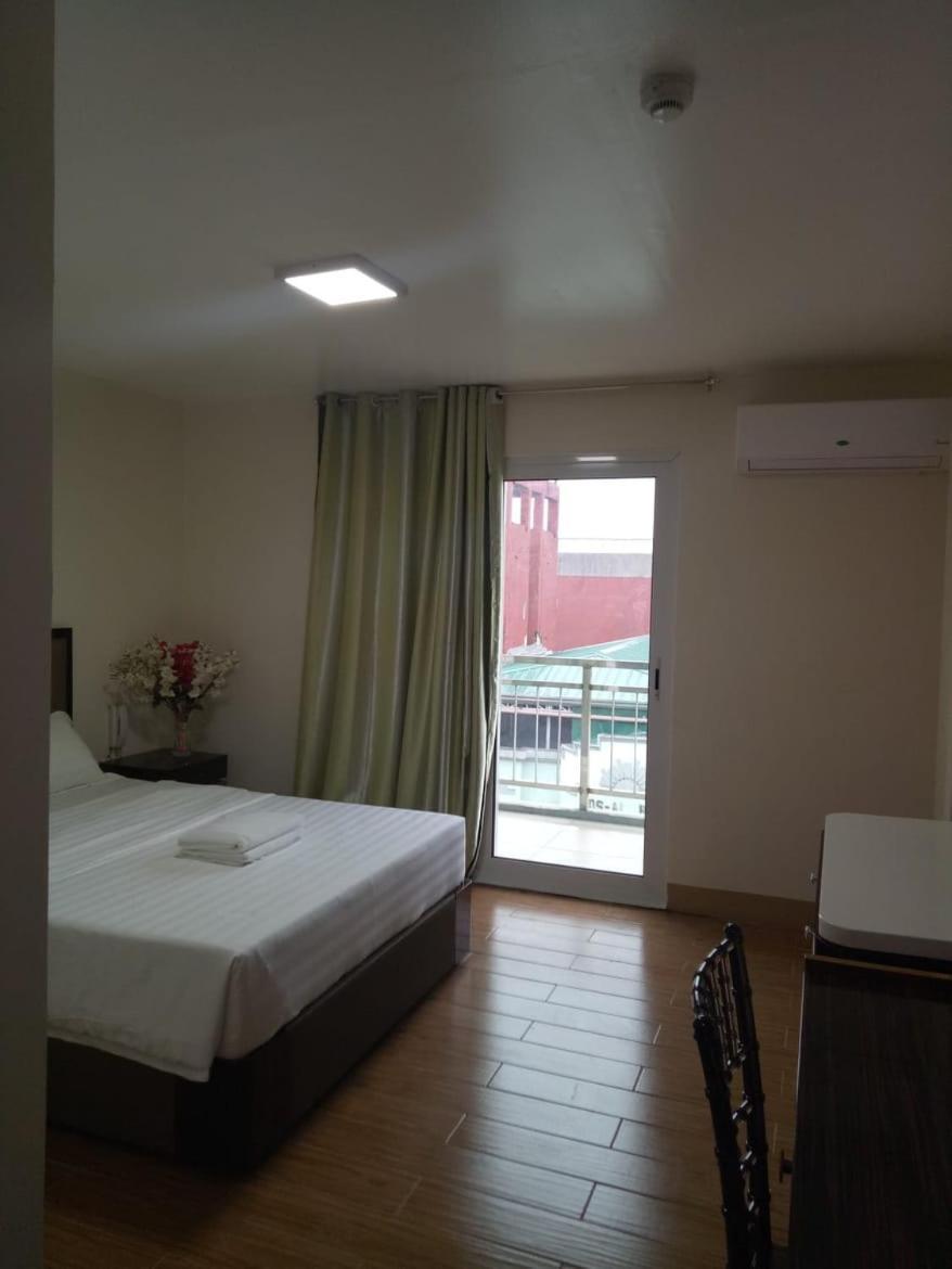 Meaco Royal Hotel - Batangas City Экстерьер фото
