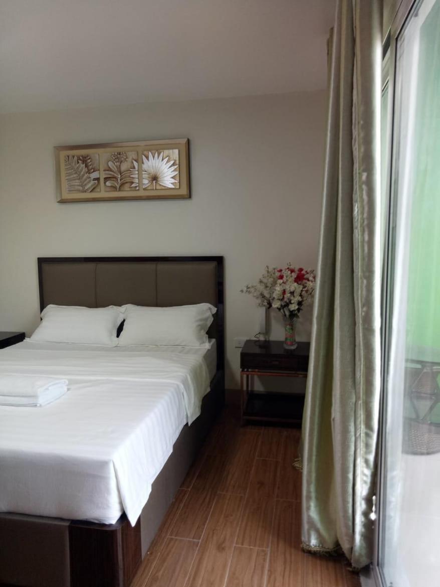 Meaco Royal Hotel - Batangas City Экстерьер фото