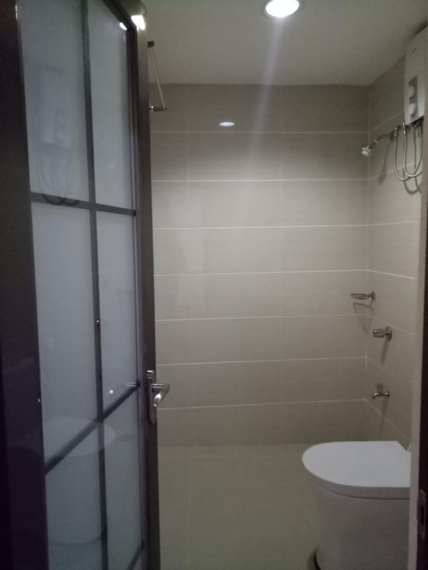 Meaco Royal Hotel - Batangas City Экстерьер фото